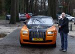 Lage Vuursche 31 januari 2022
Johan Vlemmix (Bloemen ) en Salar Azimi ( Kaviaar ter waarde van 100.000euro) brengen kado naar prinses Beatrix op kasteel Drackensteyn vanwege haar 84e verjaardag. Salar met zijn oranje Rolls Royce