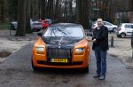 Lage Vuursche 31 januari 2022
Johan Vlemmix (Bloemen ) en Salar Azimi ( Kaviaar ter waarde van 100.000euro) brengen kado naar prinses Beatrix op kasteel Drackensteyn vanwege haar 84e verjaardag. Salar met zijn oranje Rolls Royce