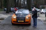 Lage Vuursche 31 januari 2022
Johan Vlemmix (Bloemen ) en Salar Azimi ( Kaviaar ter waarde van 100.000euro) brengen kado naar prinses Beatrix op kasteel Drackensteyn vanwege haar 84e verjaardag. Salar met zijn oranje Rolls Royce