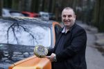 Lage Vuursche 31 januari 2022
Johan Vlemmix (Bloemen ) en Salar Azimi ( Kaviaar ter waarde van 100.000euro) brengen kado naar prinses Beatrix op kasteel Drackensteyn vanwege haar 84e verjaardag
