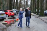 Lage Vuursche 31 januari 2022
Johan Vlemmix (Bloemen ) en Salar Azimi ( Kaviaar ter waarde van 100.000euro) brengen kado naar prinses Beatrix op kasteel Drackensteyn vanwege haar 84e verjaardag