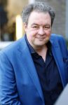 Laren 7 februari 2022
Boekpresentatie van Willibrord Frequin in het bonte paard. Rene v d Gijp reikte het eerste exemplaar uit . Fons de Poel is de schrijver. Sven Kockelman