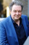 Laren 7 februari 2022
Boekpresentatie van Willibrord Frequin in het bonte paard. Rene v d Gijp reikte het eerste exemplaar uit . Fons de Poel is de schrijver. Sven Kockelman