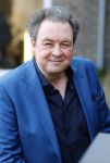 Laren 7 februari 2022
Boekpresentatie van Willibrord Frequin in het bonte paard. Rene v d Gijp reikte het eerste exemplaar uit . Fons de Poel is de schrijver. Sven Kockelman