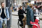 Amsterdam 29 januari 2022
Tatum Dagelet op de fiets in Amsterdam zuid