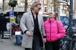 Amsterdam 30 januari 2022
Thomas Berge en zijn vriendin Elianne Zweipfenning in Amsterdam zuid.