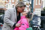 Amsterdam 30 januari 2022
Thomas Berge en zijn vriendin Elianne Zweipfenning in Amsterdam zuid.