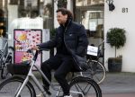 Amsterdam 11 februari 2022
Thomas Dekker op zijn fiets in AMSTERDAM.