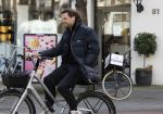 Amsterdam 11 februari 2022
Thomas Dekker op zijn fiets in AMSTERDAM.