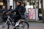 Amsterdam 11 februari 2022
Thomas Dekker op zijn fiets in AMSTERDAM.