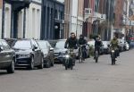 Amsterdam 15 januari 2022
Tim Oliehoek met zijn hond in bakfiets in Amsterdam zuid