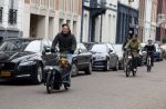 Amsterdam 15 januari 2022
Tim Oliehoek met zijn hond in bakfiets in Amsterdam zuid