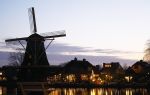 Weesp 11 januari 2022
Weesp bij night . De jeugd mag weer sporten .