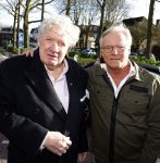 Laren 7 februari 2022
Boekpresentatie van Willibrord Frequin in het bonte paard. Rene v d Gijp reikte het eerste exemplaar uit . Fons de Poel is de schrijver.