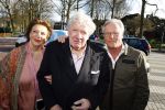 Laren 7 februari 2022
Boekpresentatie van Willibrord Frequin in het bonte paard. Rene v d Gijp reikte het eerste exemplaar uit . Fons de Poel is de schrijver.