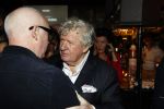 Laren 7 februari 2022
Boekpresentatie van Willibrord Frequin in het bonte paard. Rene v d Gijp reikte het eerste exemplaar uit . Fons de Poel is de schrijver.