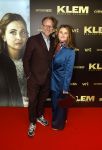 Amsterdam 30 januari 2023
Premiere Klem in Tuschinski met in de hoofdrollen Georgina Verbaan Barry Atsma Jacob Derwig Claudia Vismara Antonio Rampino Zoe Cusell Yenthe Bos en Marie  Mae v Zuilen. Ad Knippels en zijn partner