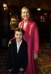 Amsterdam 2 februari 2023
Premiere de Magie van Valentijn in Tuschinski met in de hoofdrol Birgit Schuurman . Iris Hond en Lakhsmi speelden de titelsong. Bo Wilkes met zoontje