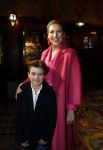 Amsterdam 2 februari 2023
Premiere de Magie van Valentijn in Tuschinski met in de hoofdrol Birgit Schuurman . Iris Hond en Lakhsmi speelden de titelsong. Bo Wilkes met zoontje