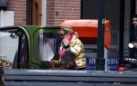 Amsterdam 20 januari 2023
Connie Witteman doet in haar groene biro en gouden jas met roze trui boodschappen in Amsterdam zuid.