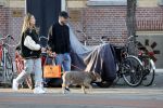 Amsterdam 13 februari 2023
Davy Klaassen met vriendin en hond in Amsterdam zuid