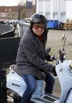 Amsterdam 4 februari 2023
Herdenkingsdienst/Begrafenis Heddy Lester.
Frits Huffnagel kwam op de scooter