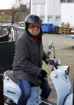 Amsterdam 4 februari 2023
Herdenkingsdienst/Begrafenis Heddy Lester.
Frits Huffnagel kwam op de scooter