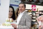Amsterdam 18 februari 2023
Hein Vegeer en zijn dochter staan met div produkten op de huishoudbeurs (JustBfit Sport)