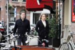 Amsterdam 6 februari 2023
Henk Timmer met (een) vriendin op de cornelis schuytstraat.
