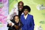 Hilversum 28 januari 2023
Zapp awards in studio 21 . Jandino Asporaat met kinderen