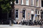 Amsterdam 28 juni 2022
Koffiewinkel Gordon Blushing