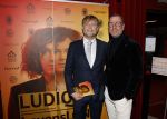 Baarn 28 januari 2023
Premiere liedjes Robert Long in de speeldoos in Baarn.
Kristof Rutsaert (partner Robert Long) met zijn nieuwe partner