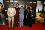 Amsterdam 30 januari 2023
Premiere Klem in Tuschinski met in de hoofdrollen Georgina Verbaan Barry Atsma Jacob Derwig Claudia Vismara Antonio Rampino Zoe Cusell Yenthe Bos en Marie  Mae v Zuilen. Patrick Martens met zijn vriend