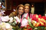 Amsterdam 3 februari 2023
Patty Brard verkoopt vrijwillig haar inboeder bij Decor Amsterdam. Ook sochter Priscilla Nasi en haar Man Antoine zijn aanwezig.