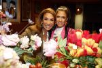 Amsterdam 3 februari 2023
Patty Brard verkoopt vrijwillig haar inboeder bij Decor Amsterdam. Ook sochter Priscilla Nasi en haar Man Antoine zijn aanwezig.