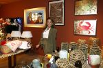 Amsterdam 3 februari 2023
Patty Brard verkoopt vrijwillig haar inboeder bij Decor Amsterdam. Ook sochter Priscilla Nasi en haar Man Antoine zijn aanwezig.