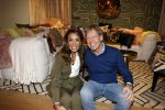 Amsterdam 3 februari 2023
Patty Brard verkoopt vrijwillig haar inboeder bij Decor Amsterdam. Ook sochter Priscilla Nasi en haar Man Antoine zijn aanwezig.