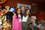 Amsterdam 3 februari 2023
Patty Brard verkoopt vrijwillig haar inboeder bij Decor Amsterdam. Ook sochter Priscilla Nasi en haar Man Antoine zijn aanwezig.