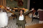 Amsterdam 3 februari 2023
Patty Brard verkoopt vrijwillig haar inboeder bij Decor Amsterdam. Ook sochter Priscilla Nasi en haar Man Antoine zijn aanwezig.