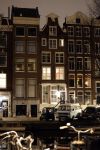 Amsterdam 12 februari 2023
Huis Prinses Amalia op de gracht in Amsterdam . De Blauwe bus staat er al vanaf kerst 2022.