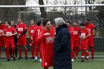 Amsterdam 28 januari 2023
Rene Froger sponsort met de toppers het voetbal elftal waar oa zijn zoons Danny en Maxim . Ook Danilo Kuipers speelt in dit elftal.