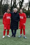 Amsterdam 28 januari 2023
Rene Froger sponsort met de toppers het voetbal elftal waar oa zijn zoons Danny en Maxim . Ook Danilo Kuipers speelt in dit elftal.