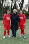 Amsterdam 28 januari 2023
Rene Froger sponsort met de toppers het voetbal elftal waar oa zijn zoons Danny en Maxim . Ook Danilo Kuipers speelt in dit elftal.