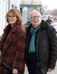 Amsterdam 4 februari 2023
Herdenkingsdienst/Begrafenis Heddy Lester.
Rob v d Meeberg met zijn vrouw