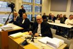 Utrecht 9 februari 2023
Kort geding Roxeanne Hazes vs. Rachel Hazes.  Roxeanne Hazes haar advocaat Maarten Kox (l) komt aan bij de rechtbank in Utrecht. Naast hem loopt ex advocaat Mr Tomlow en erachter Marieke v Beek en Robert Arjan Israel met vriendin