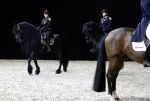 Amsterdam 28 januari 2023
Samantha Steenwijk rijdt op haar paard een kuhr terwijl ze zingt tijdens Jumping Amsterdam in de RAI.