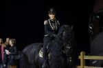 Amsterdam 28 januari 2023
Samantha Steenwijk rijdt op haar paard een kuhr terwijl ze zingt tijdens Jumping Amsterdam in de RAI.