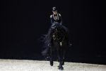 Amsterdam 28 januari 2023
Samantha Steenwijk rijdt op haar paard een kuhr terwijl ze zingt tijdens Jumping Amsterdam in de RAI.