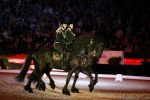 Amsterdam 28 januari 2023
Samantha Steenwijk rijdt op haar paard een kuhr terwijl ze zingt tijdens Jumping Amsterdam in de RAI.