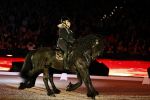 Amsterdam 28 januari 2023
Samantha Steenwijk rijdt op haar paard een kuhr terwijl ze zingt tijdens Jumping Amsterdam in de RAI.